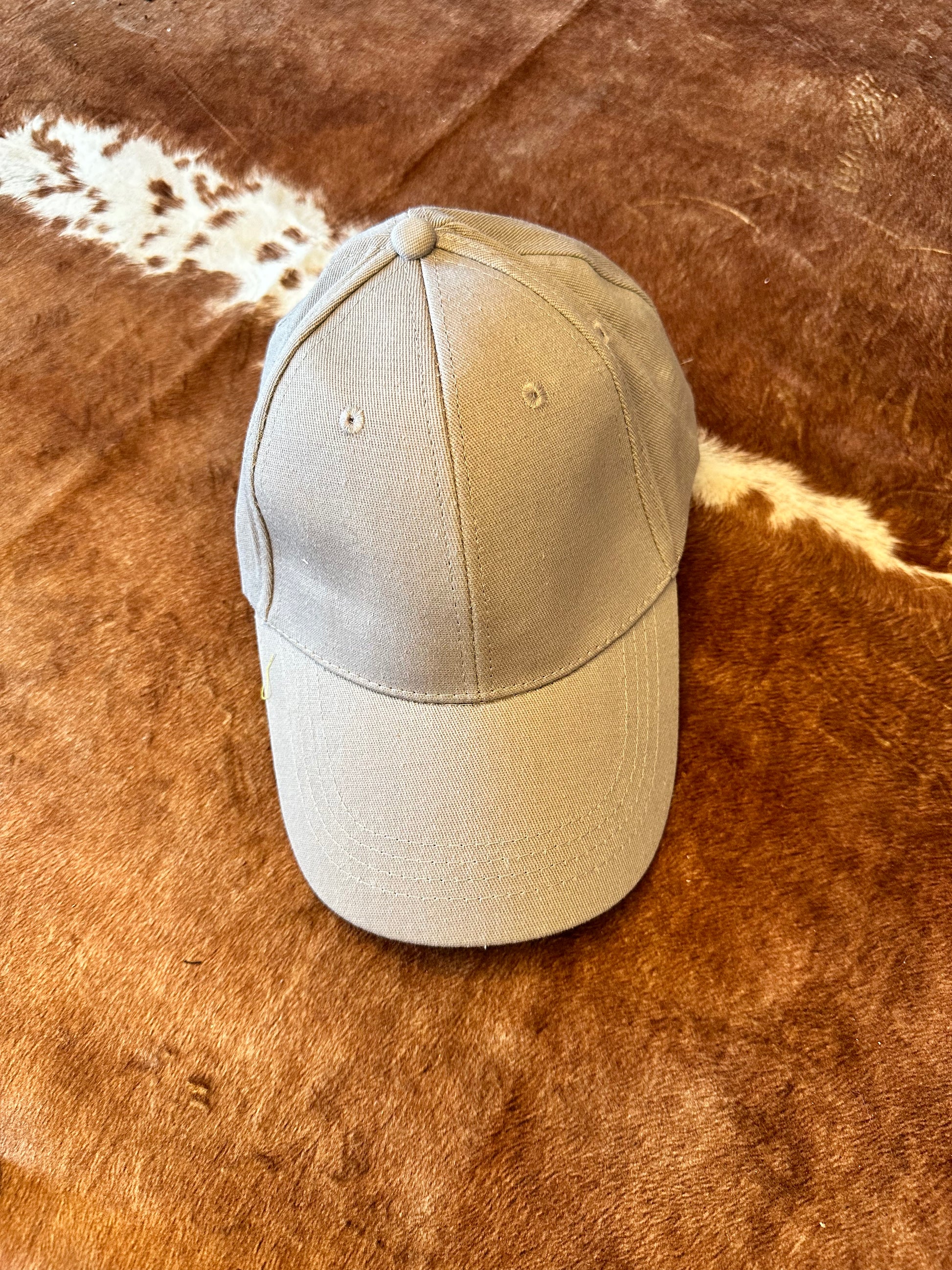 Khaki ball cap with structured crown 