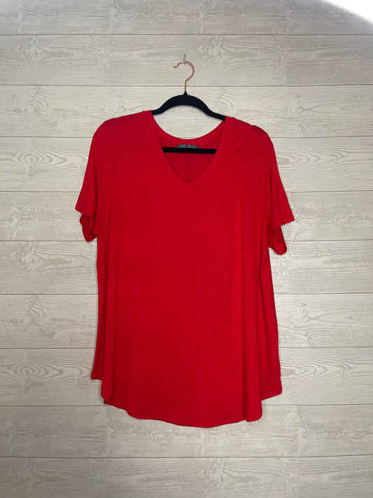 Red Plus size v-neck t-shirt 